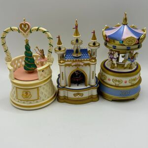 musical box plastic hallmark ornaments WORKING